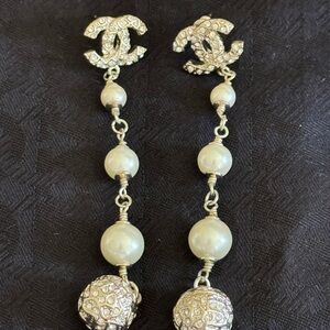 Gorgeous statement earrings
